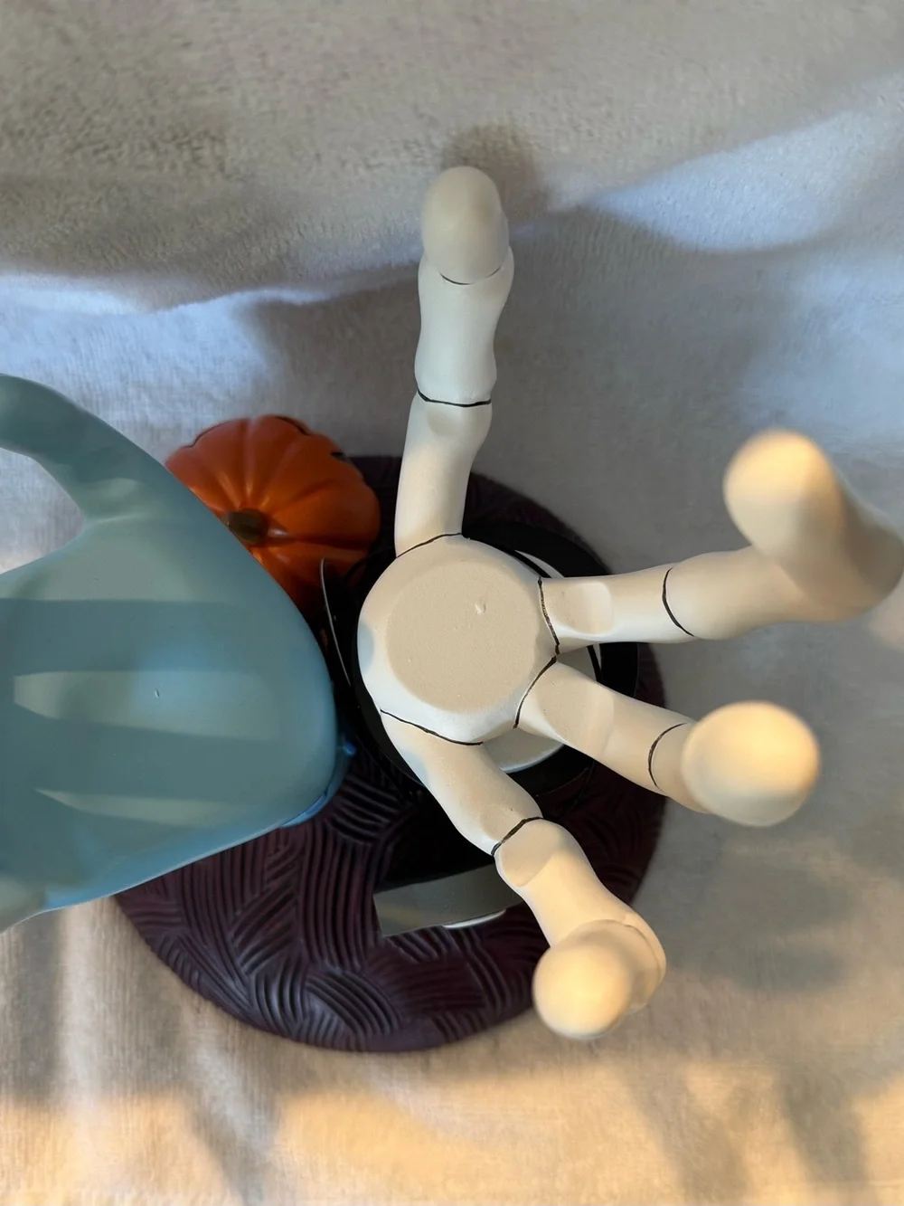 Bath and Body Works Jack Skellington & Sally Hands Pedestal 3-Wick Candle Holder